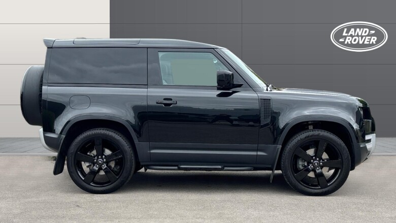 Land Rover Defender 90 Diesel 3.0 D250 Hard Top SE Auto